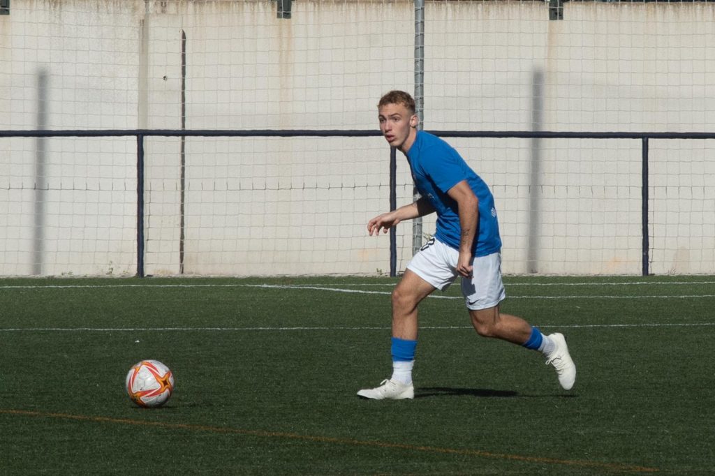 Piccolo con el Juvenil A del San Fernando CD.