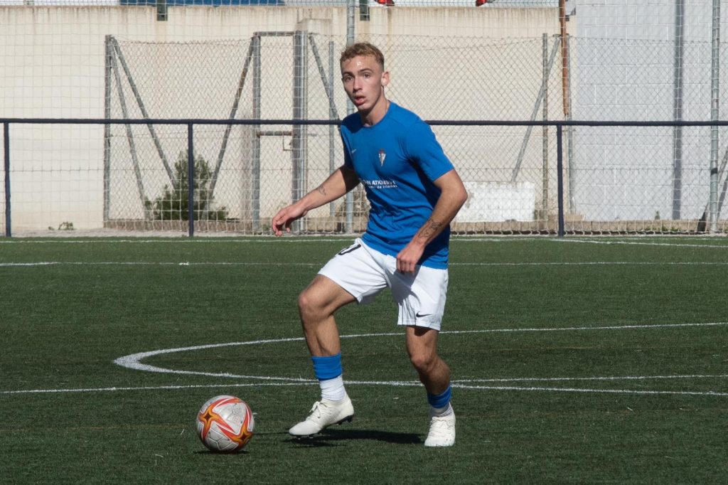 Piccolo con el Juvenil A del San Fernando CD